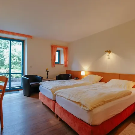 Hanken Hof Gastehaus Muller Szálloda 4*